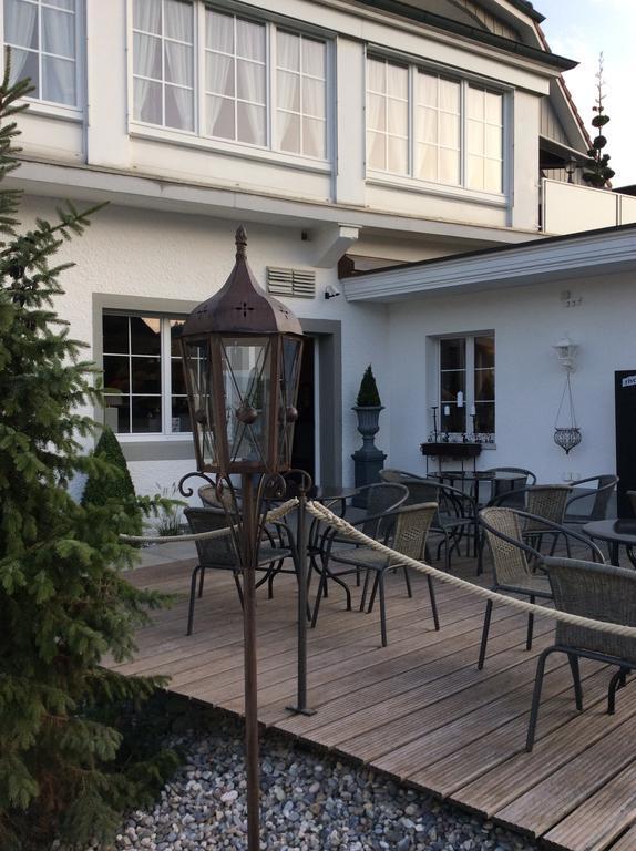 Landcafe Mit Mini Hotel Burgdorf Pokoj fotografie